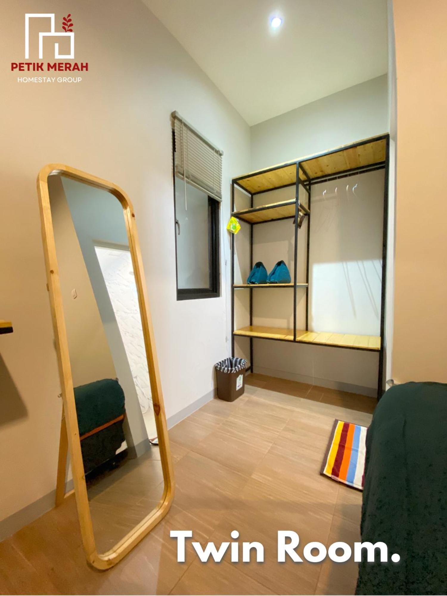 Petik Merah Homestay Pakualaman Ngoại thất bức ảnh